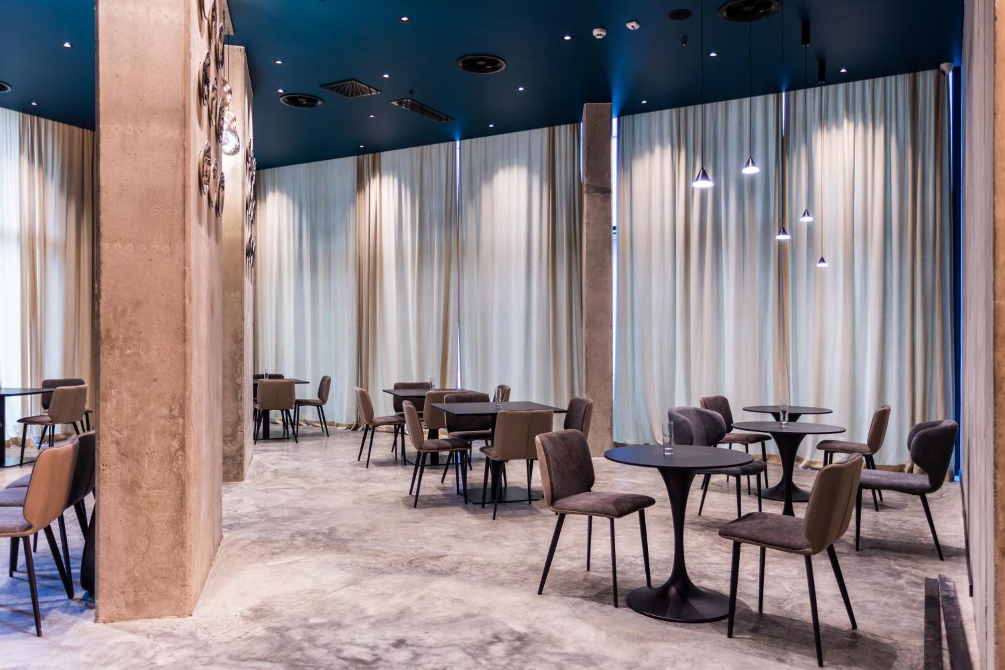 Nova Luxe Hotel & Residences Batumi Bagian luar foto