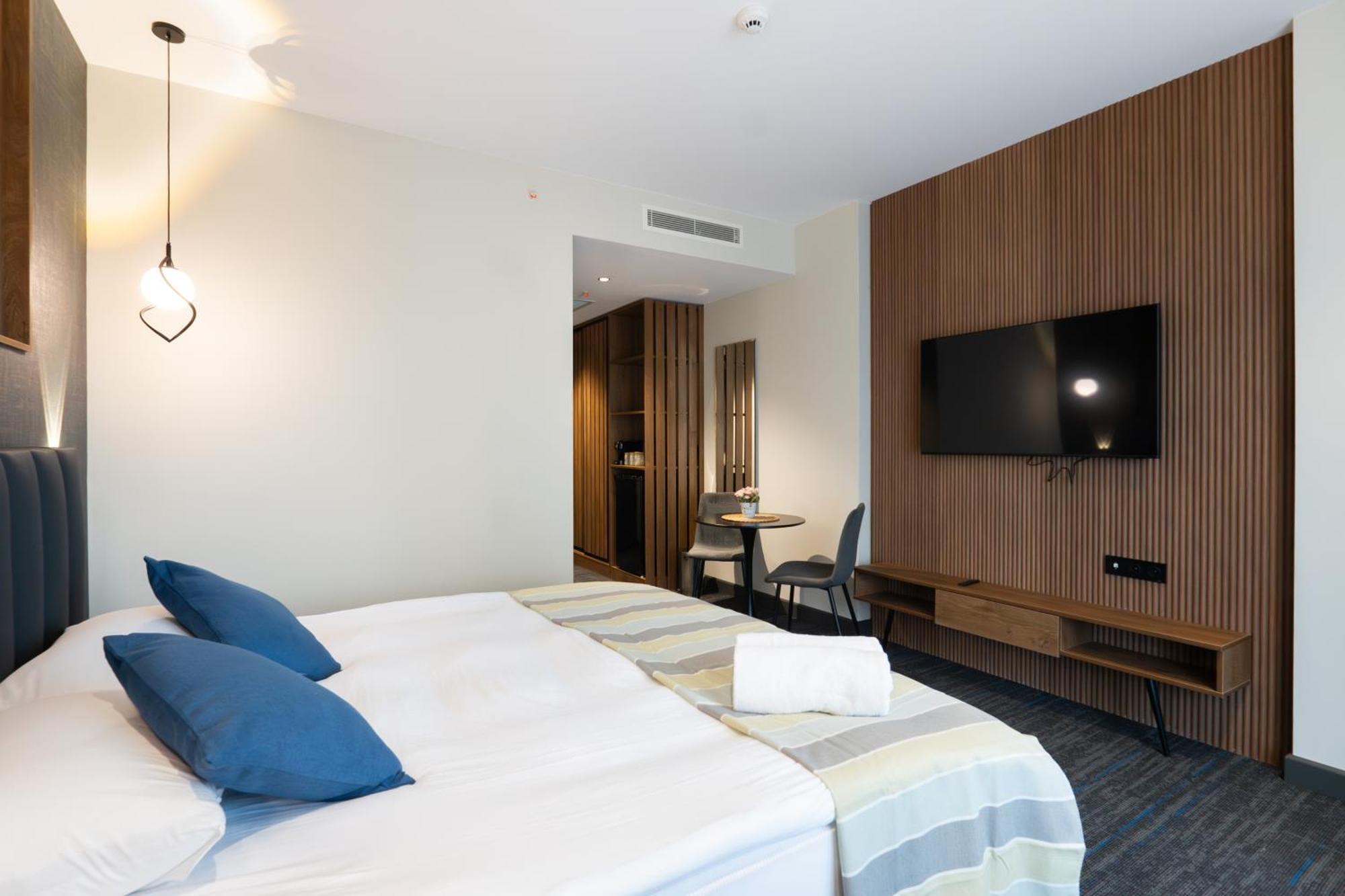 Nova Luxe Hotel & Residences Batumi Bagian luar foto