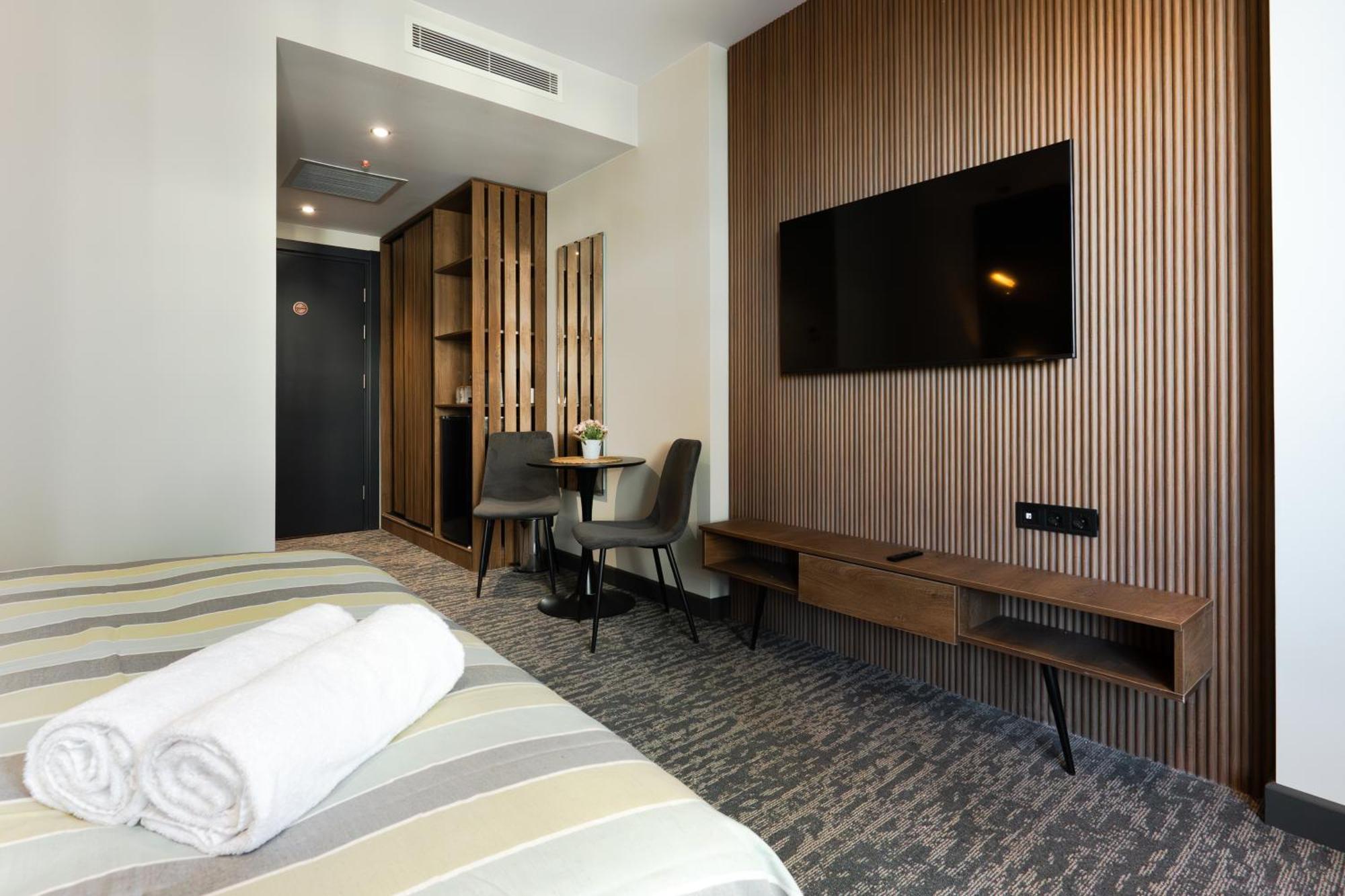 Nova Luxe Hotel & Residences Batumi Bagian luar foto