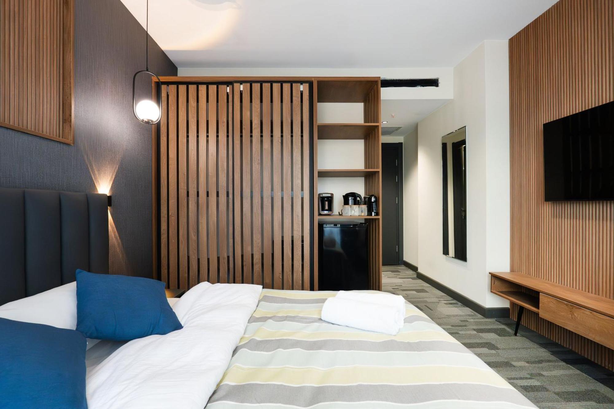 Nova Luxe Hotel & Residences Batumi Bagian luar foto