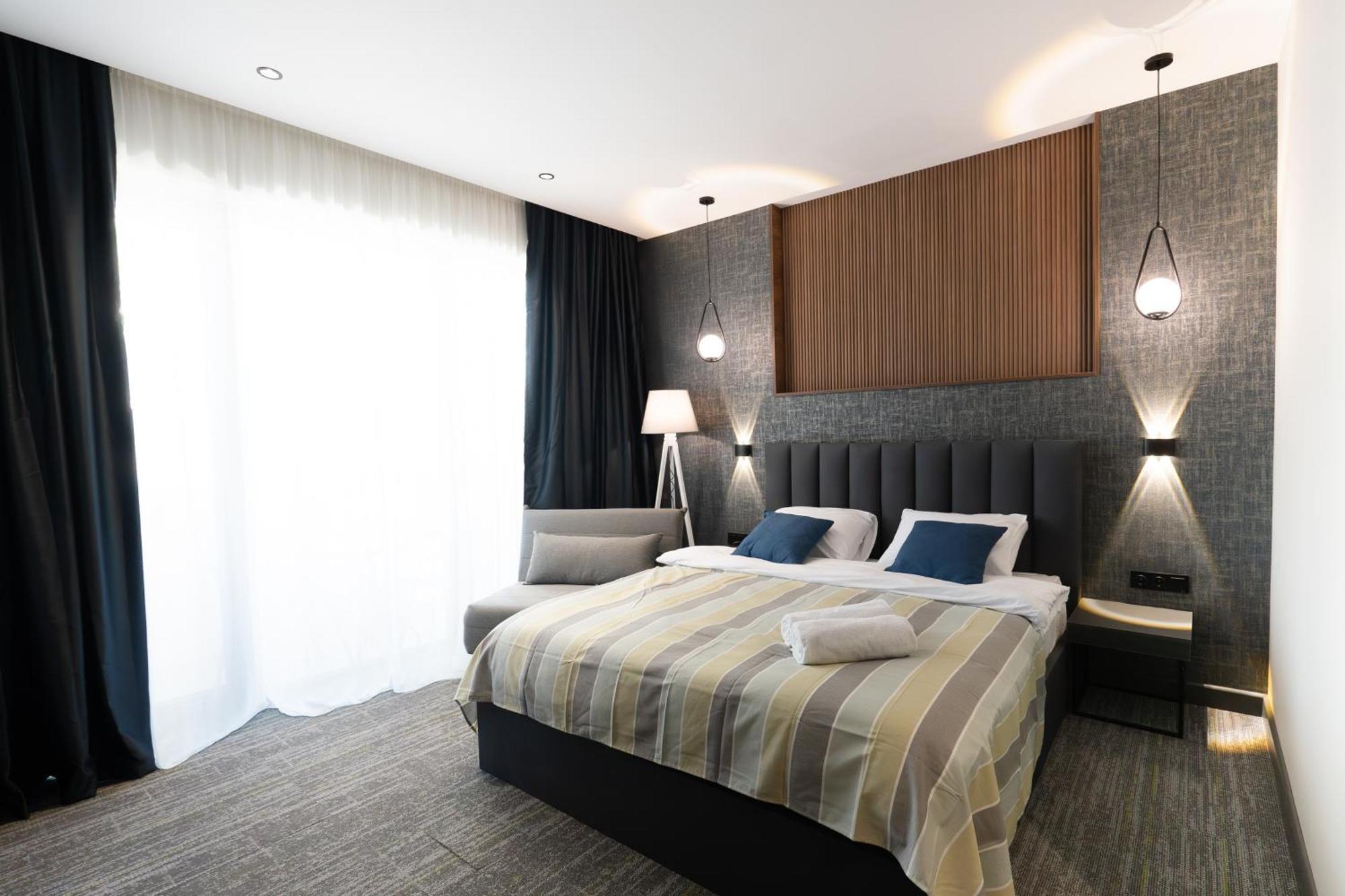 Nova Luxe Hotel & Residences Batumi Bagian luar foto