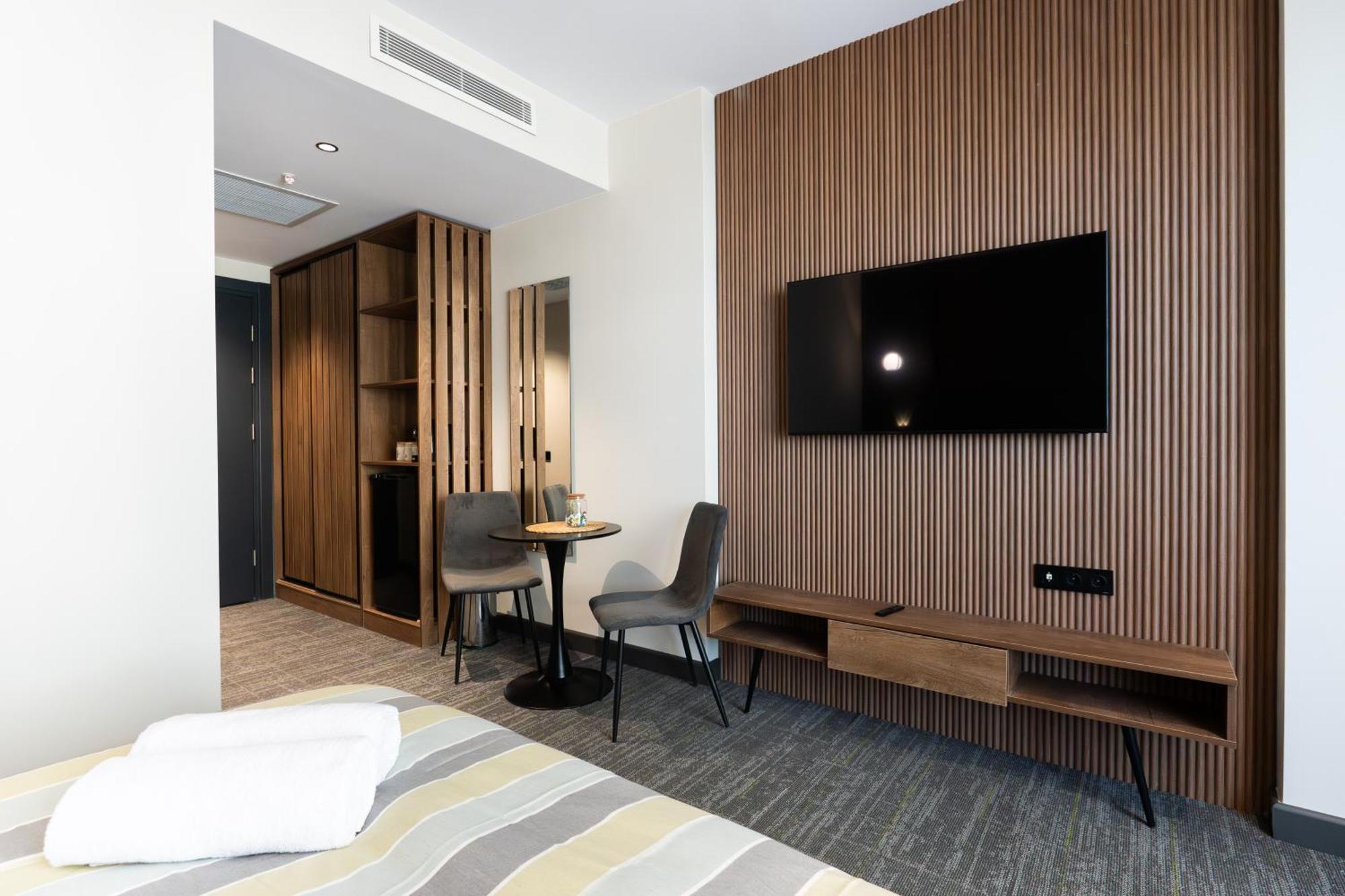 Nova Luxe Hotel & Residences Batumi Bagian luar foto