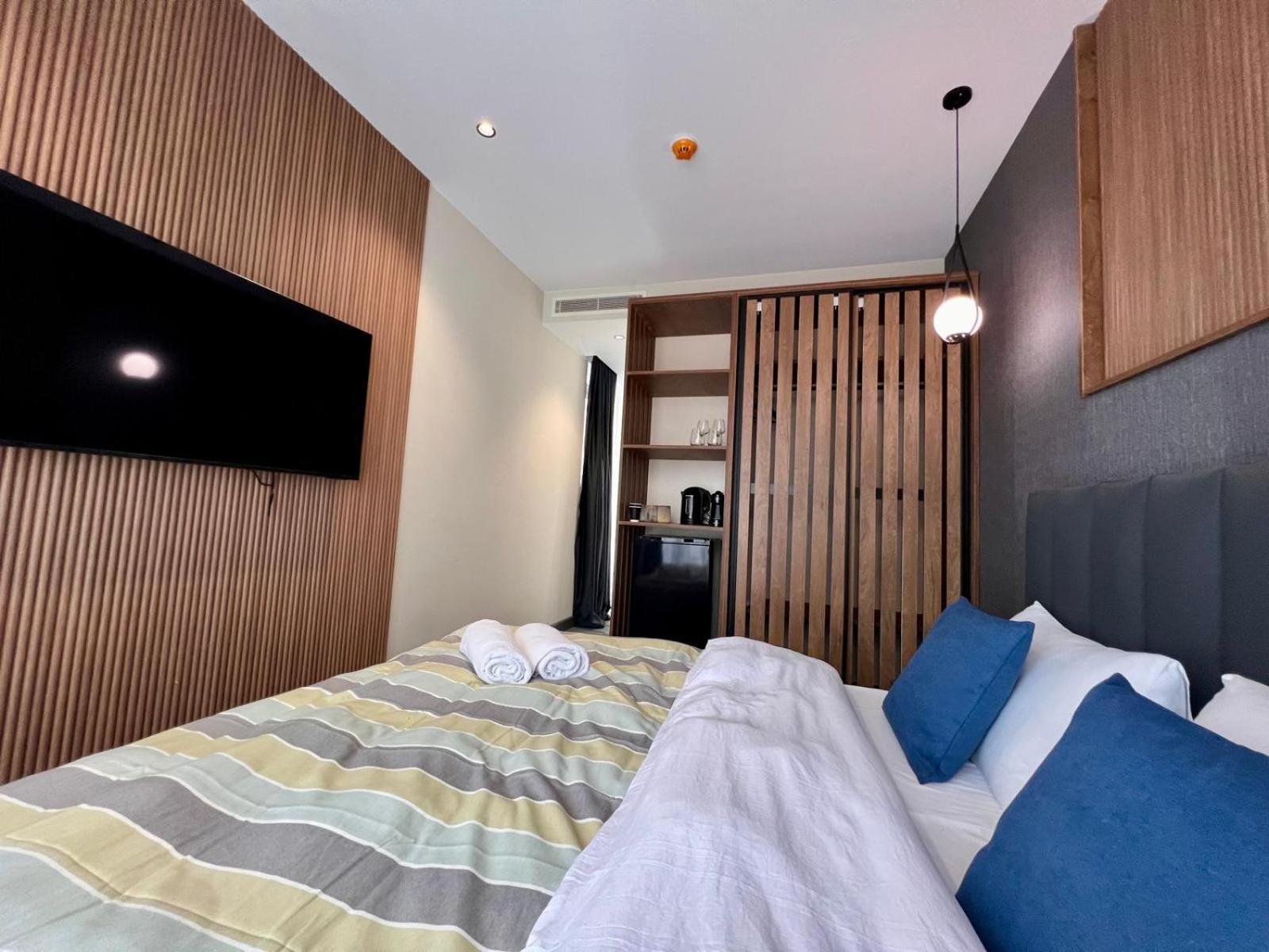 Nova Luxe Hotel & Residences Batumi Bagian luar foto